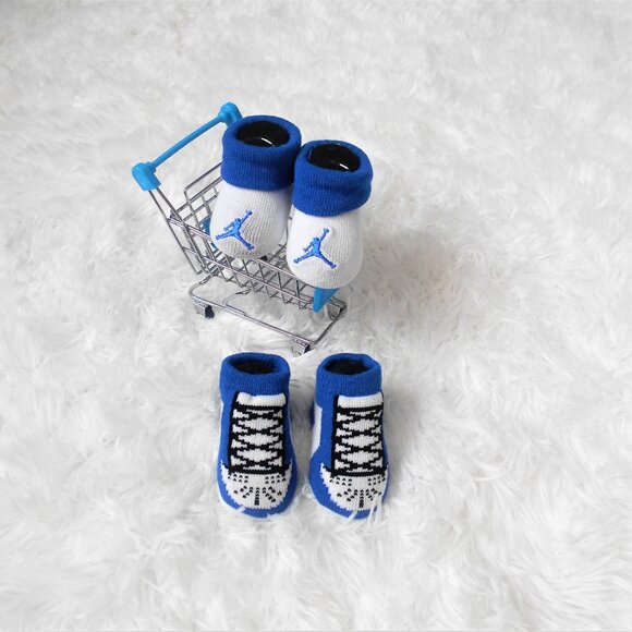 Nike Jordan Infant Booties 2 Pack Baby Newborn 0-6 Mo Blue String Design - Picture 8 of 13